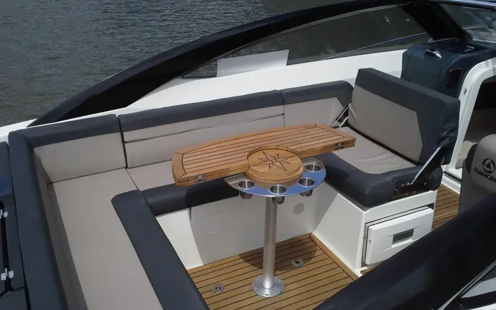 slider 6 Parker  750 Day Cruiser