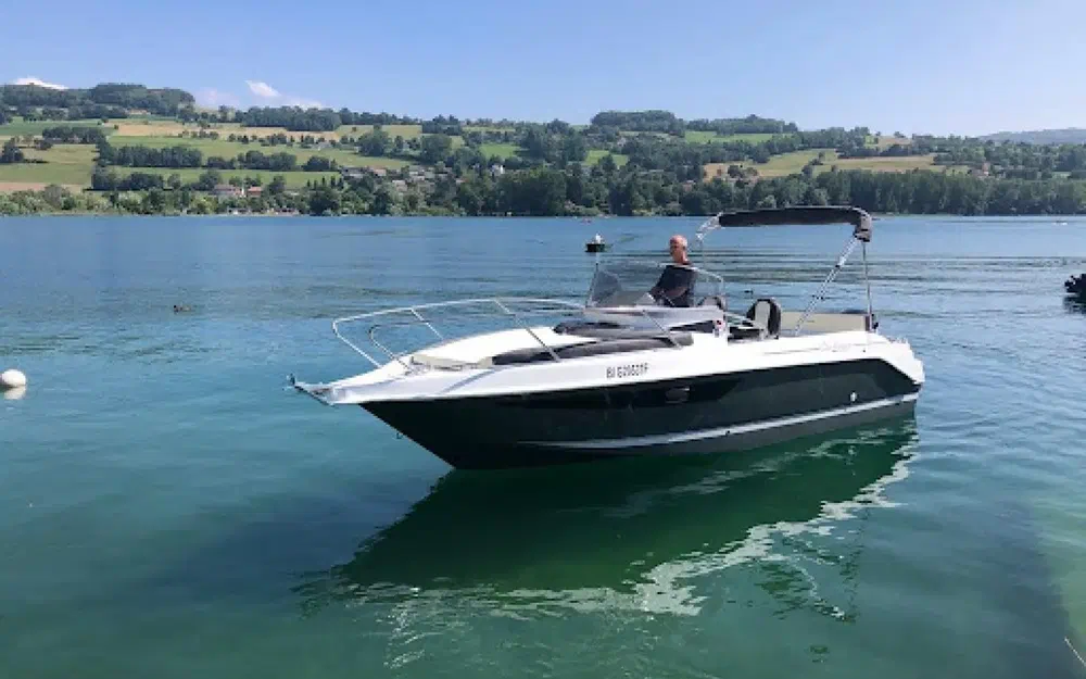 slider 0 B2 Marine Cap Ferret 702