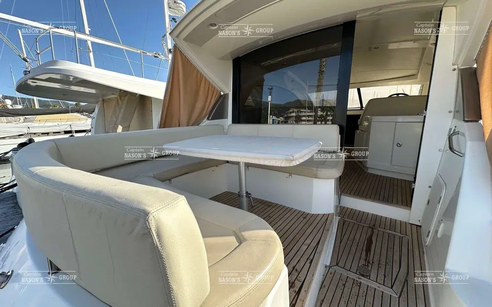 slider 1 Jeanneau Prestige 42