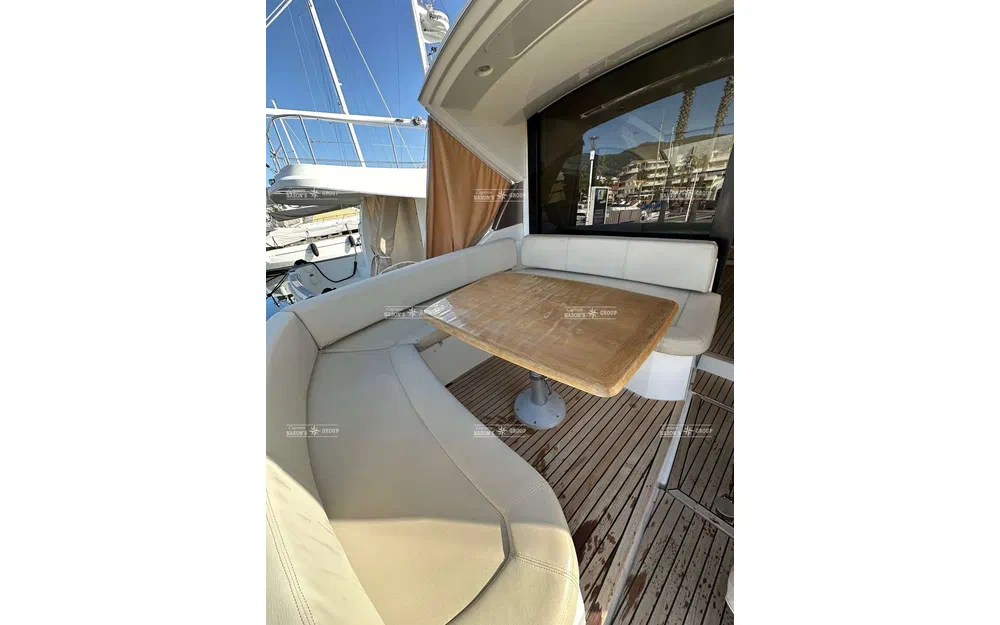 slider 3 Jeanneau Prestige 42