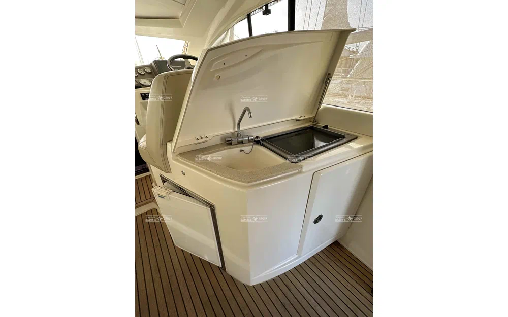 slider 7 Jeanneau Prestige 42