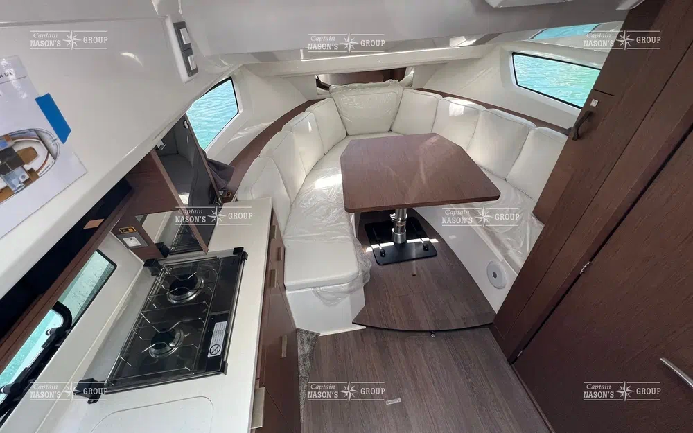 slider 3 Jeanneau Cap Camarat 10.5 WACap Camarat 10.5 Wa Serie 2