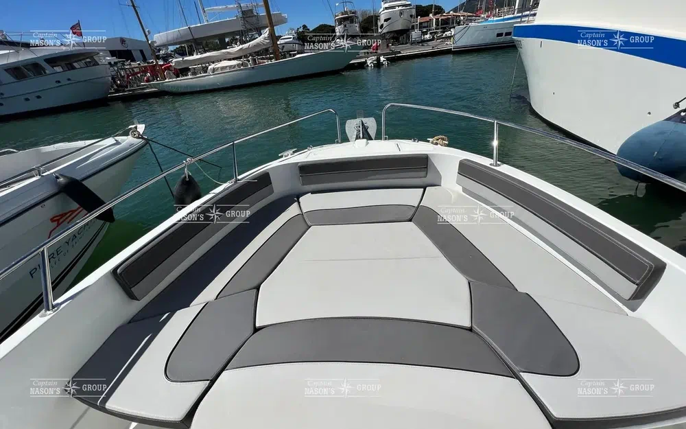 slider 3 Jeanneau Cap Camarat 6.5 CC