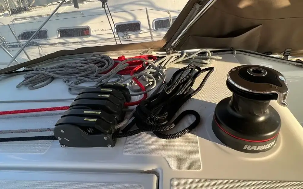 slider 12 Jeanneau Sun Odyssey 410