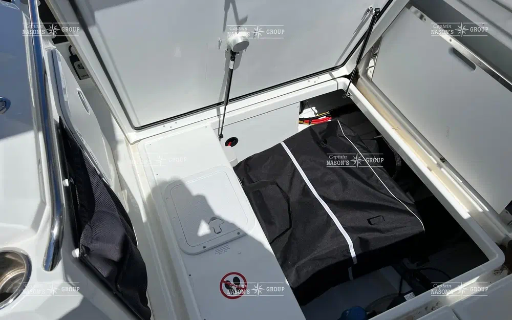 slider 9 Jeanneau Cap Camarat 7.5 CC