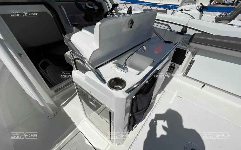 slider 8 Jeanneau Cap Camarat 7.5 CC