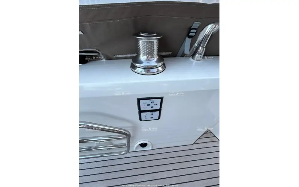 slider 13 Jeanneau Prestige 460 Fly