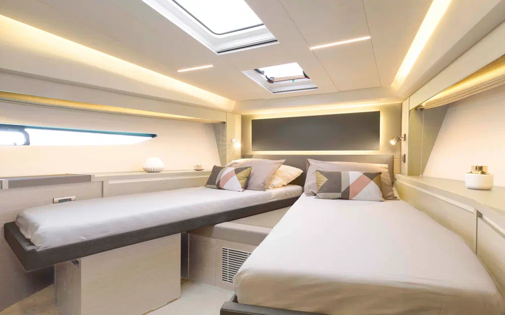 slider 12 Jeanneau Prestige 520