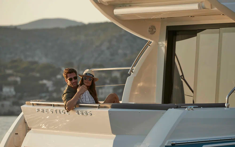 slider 4 Jeanneau Prestige 460 Fly