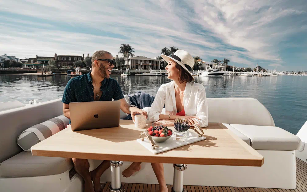 slider 4 Jeanneau Prestige 420 Fly