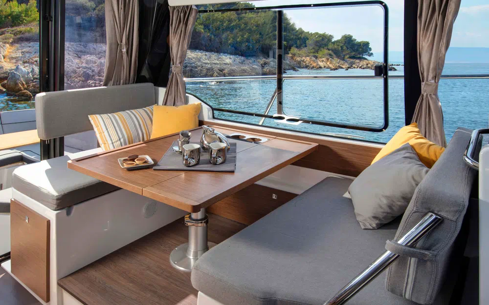 slider 3 Jeanneau Merry Fisher 1095