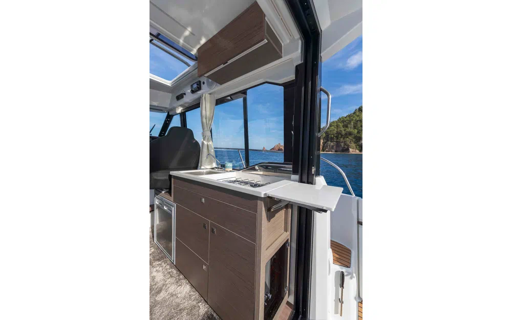 slider 9 Jeanneau Merry Fisher 895