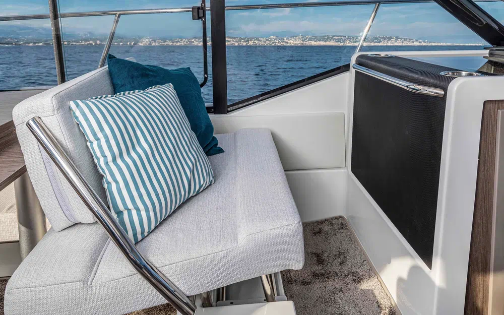 slider 12 Jeanneau Merry Fisher 895