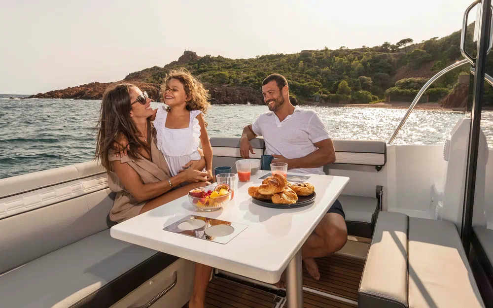 slider 5 Jeanneau Merry Fisher 895