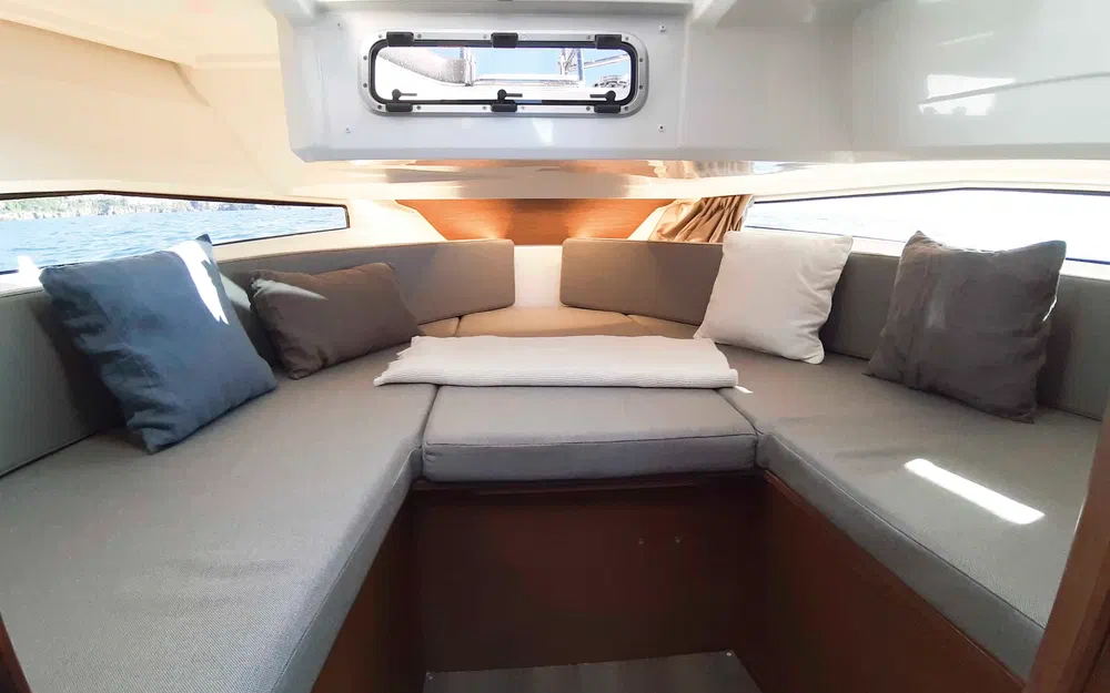 slider 7 Jeanneau Merry Fisher 895