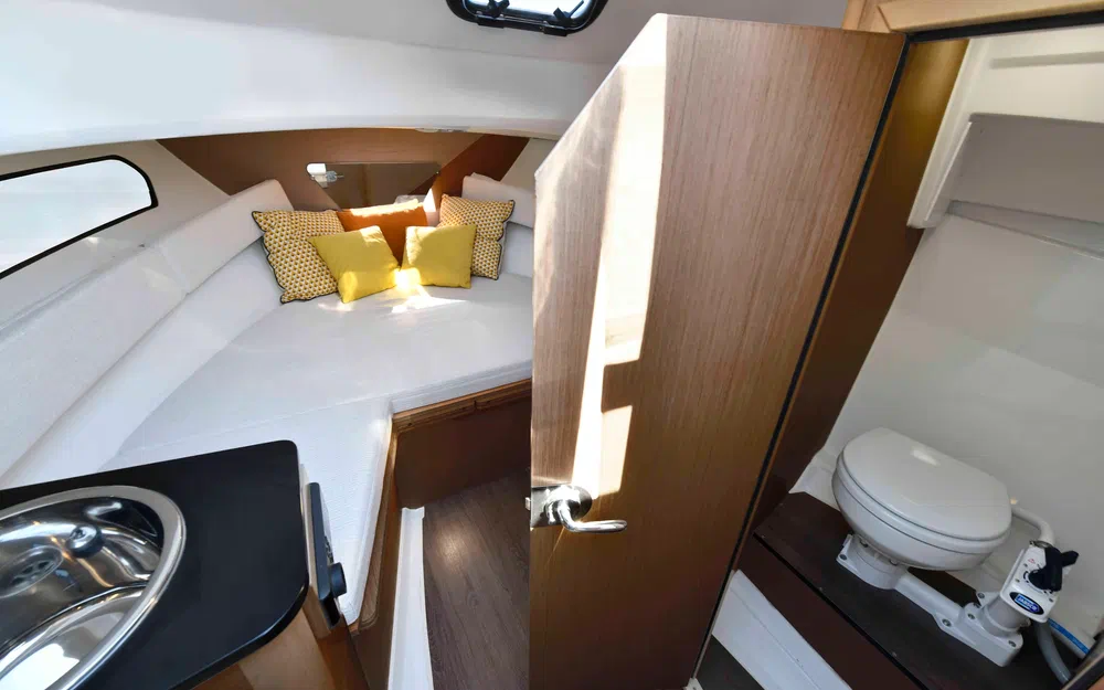 slider 7 Jeanneau Cap Camarat 7.5 WA