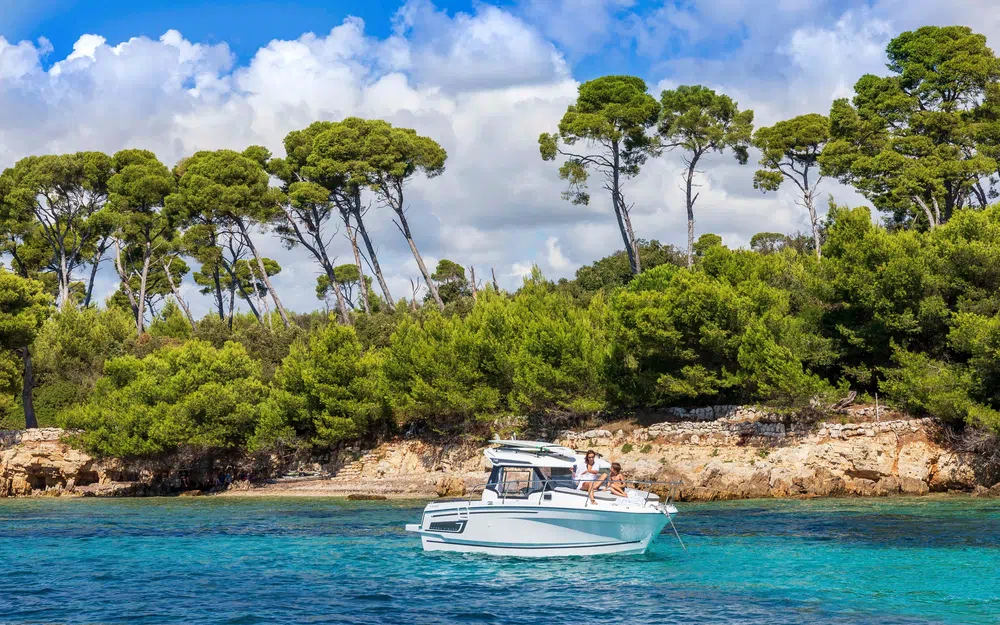 slider 1 Jeanneau Merry Fisher 795