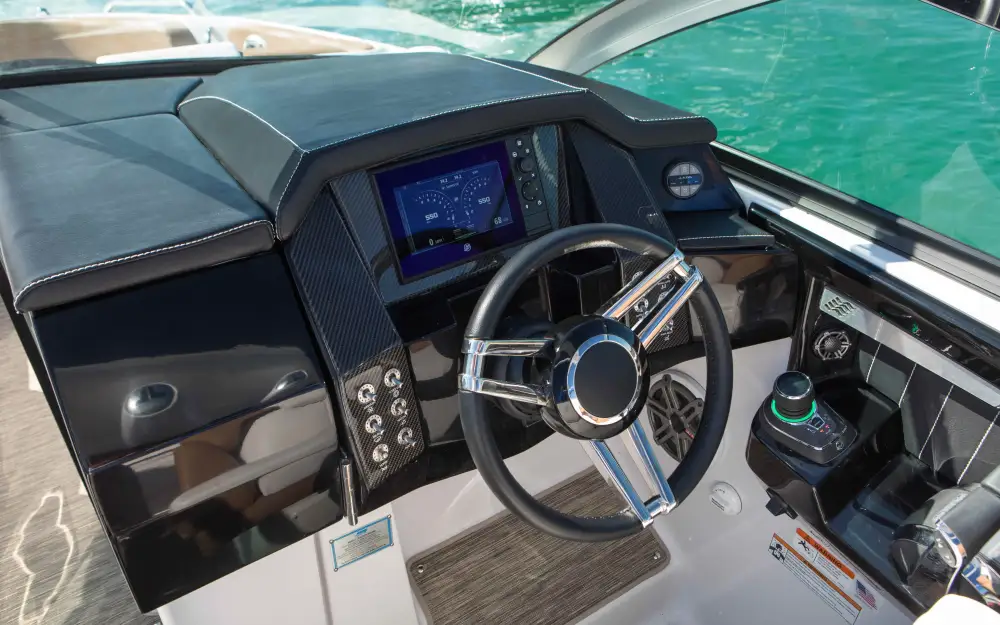 slider 7 Four Winns Horizon 290