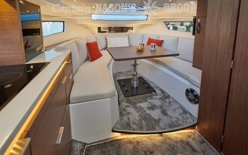 slider 7 Jeanneau Cap Camarat 10.5 WA