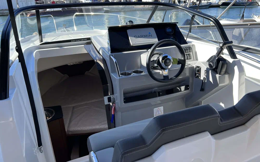 slider 4 Jeanneau Cap Camarat 7.5 WA