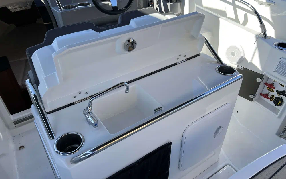 slider 5 Jeanneau Cap Camarat 7.5 WA