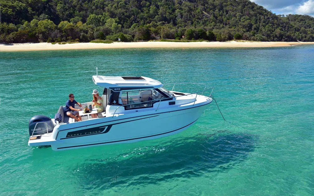 slider 2 Jeanneau Merry Fisher 695