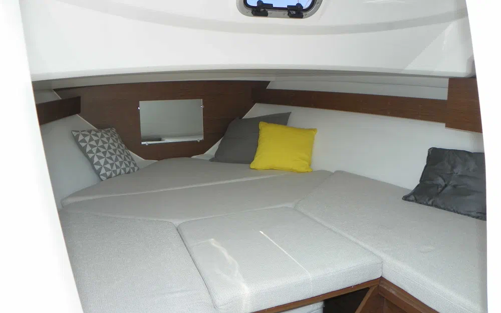 slider 4 Jeanneau Cap Camarat 6.5 WA