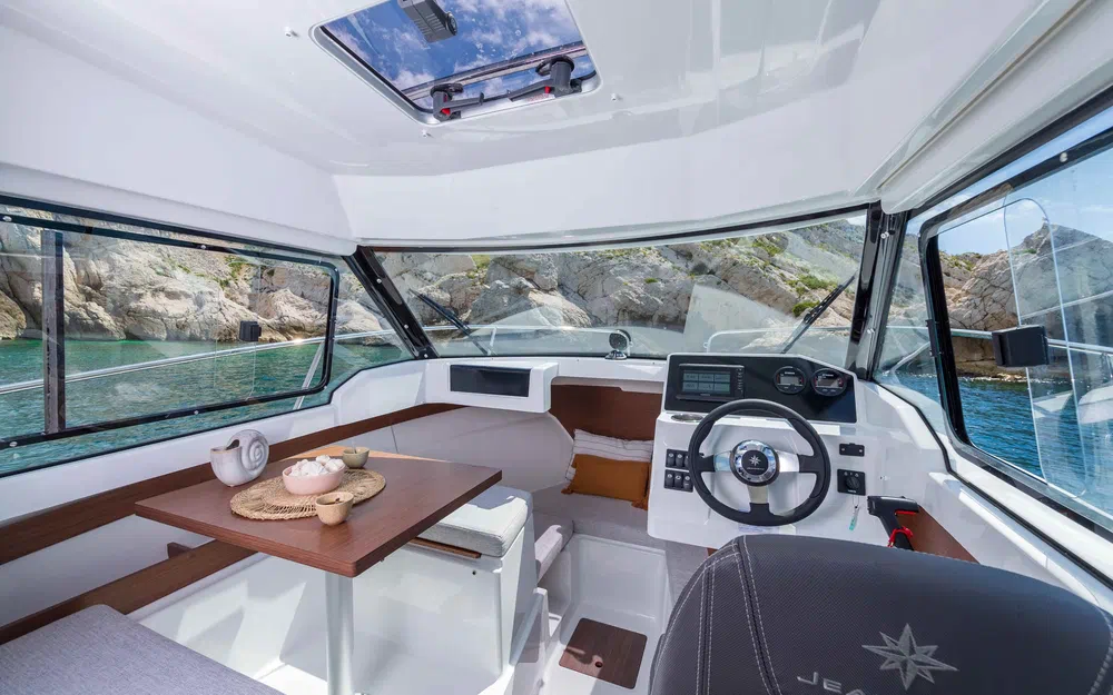 slider 7 Jeanneau Merry Fisher 605