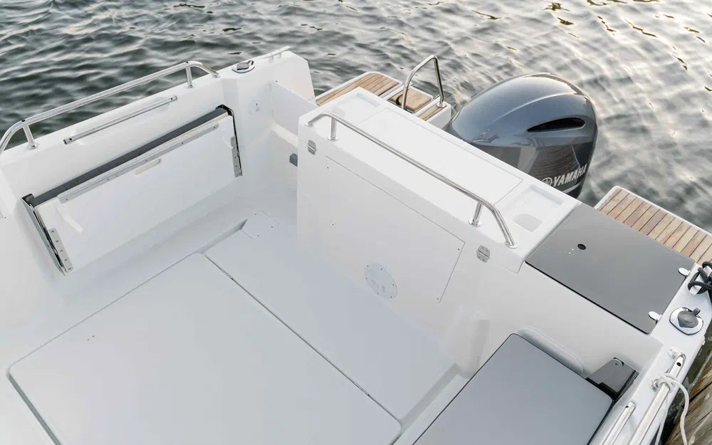 slider 3 Jeanneau Merry Fisher 695