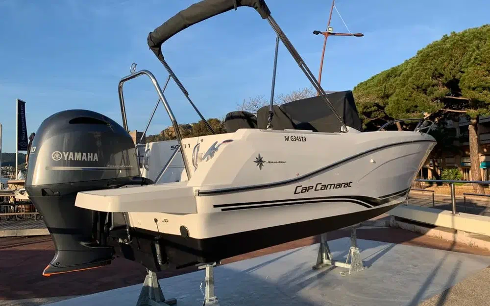 slider 0 Jeanneau Cap Camarat 6.5 CC