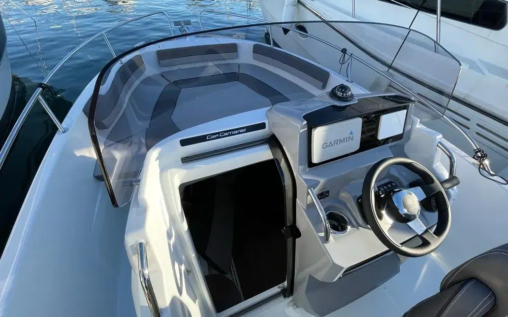 slider 2 Jeanneau Cap Camarat 6.5 CC