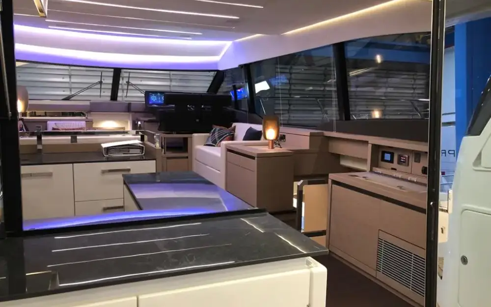 slider 7 Jeanneau Prestige 630