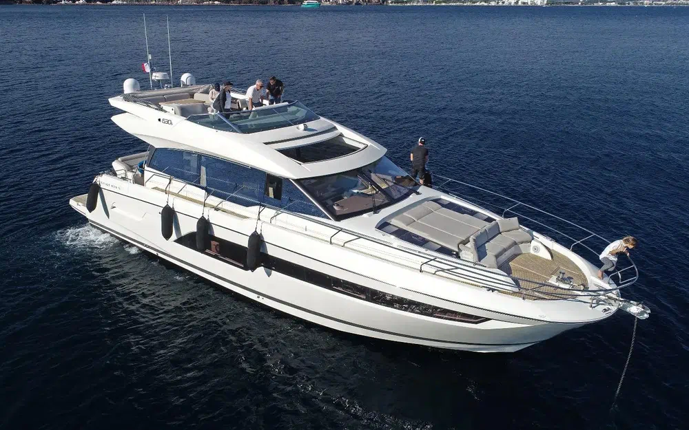 slider 0 Jeanneau Prestige 630