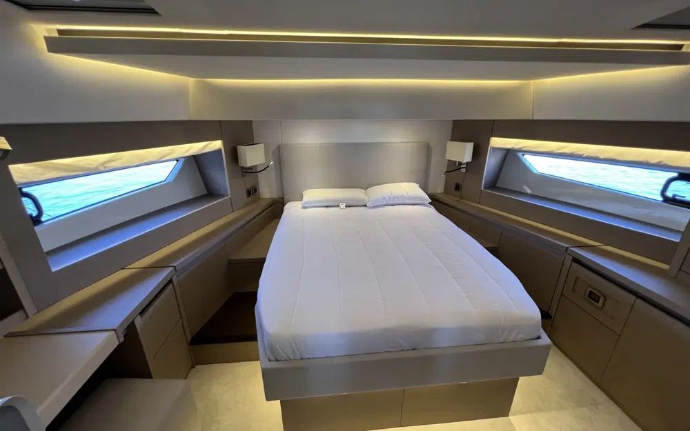 slider 21 Jeanneau Prestige 630