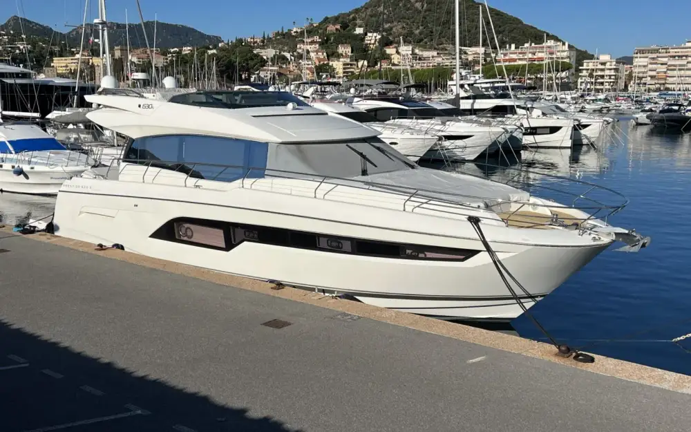 slider 2 Jeanneau Prestige 630 S