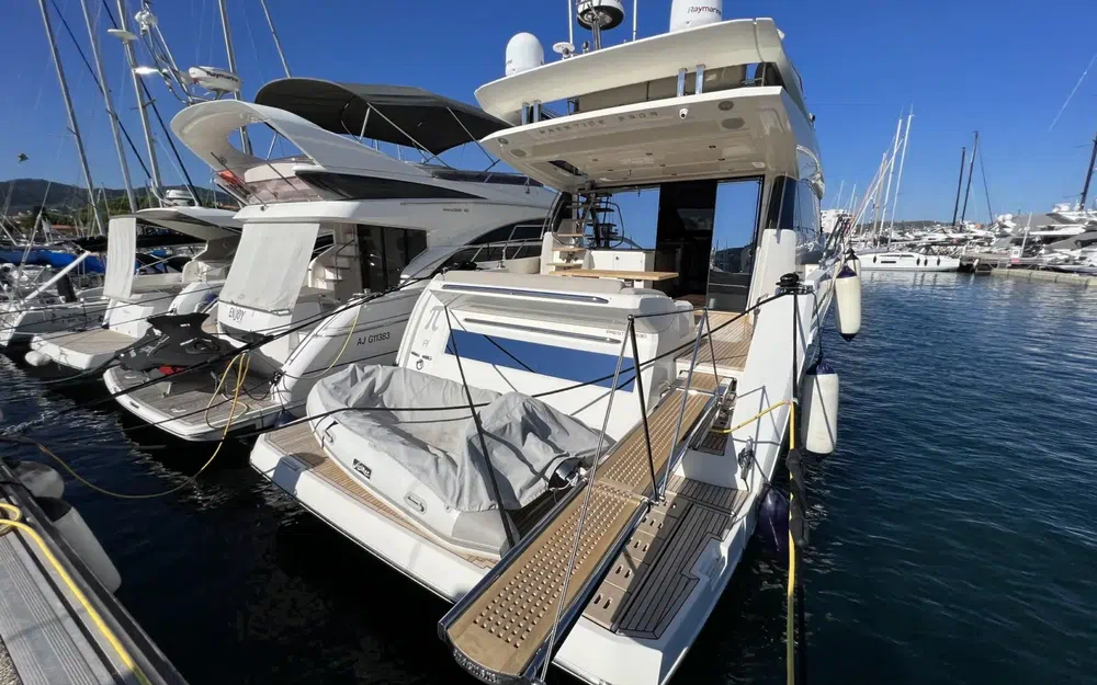 slider 3 Jeanneau Prestige 630