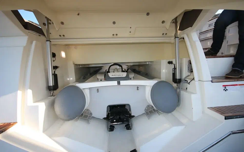 slider 8 Jeanneau Prestige 520