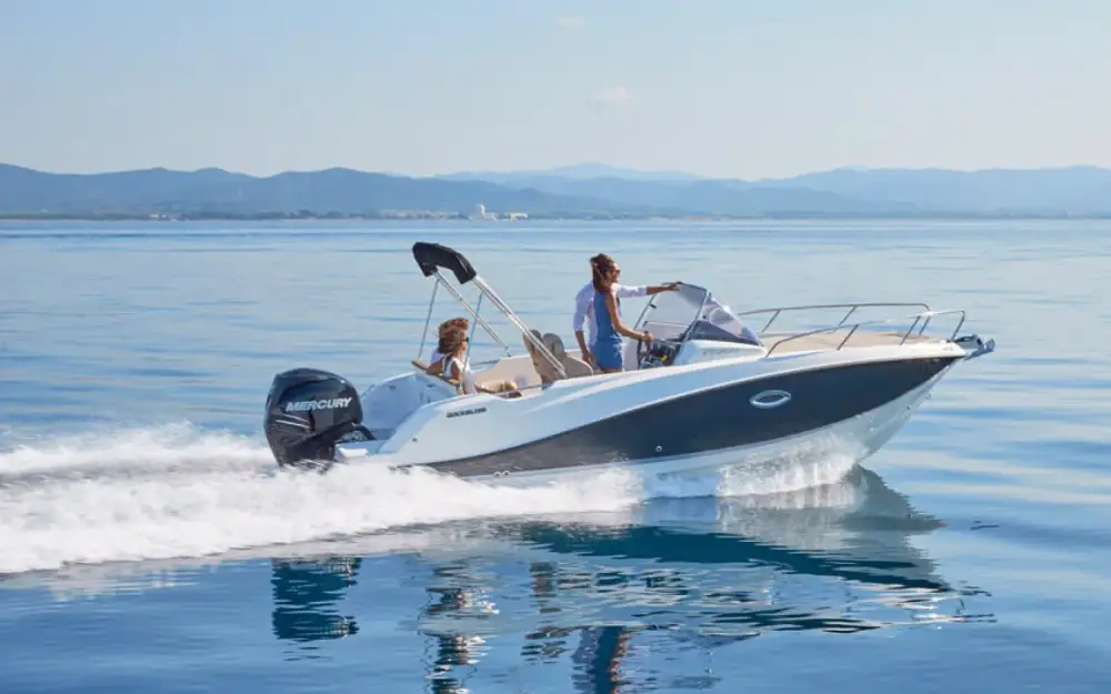 slider 2 Quicksilver Activ 675 Sundeck