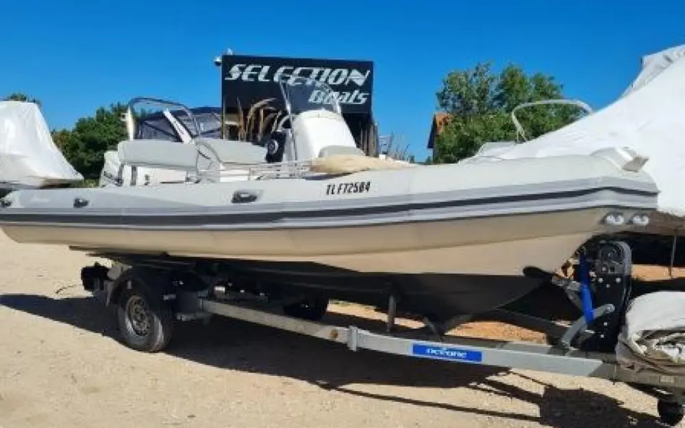 AdventureVesta 650