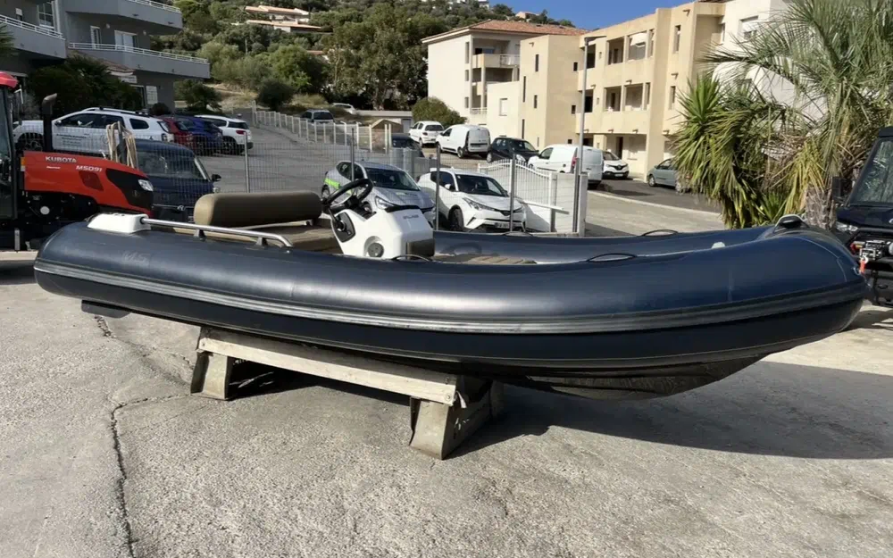 slider 4 Williams Performance Tenders Sportjet 435