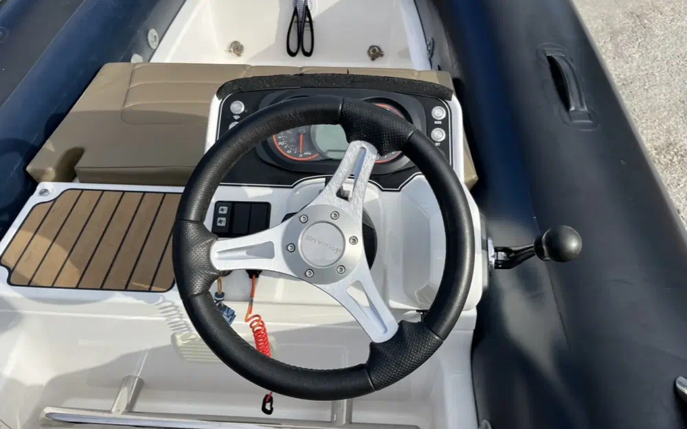 slider 5 Williams Performance Tenders Sportjet 435