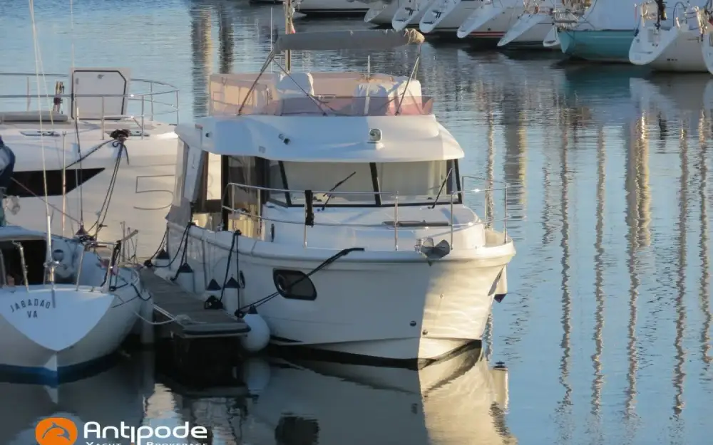 BeneteauSwift Trawler 30