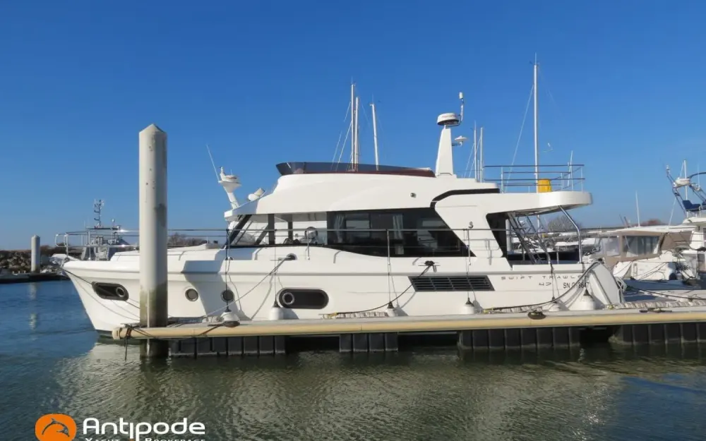 BeneteauSwift Trawler 47