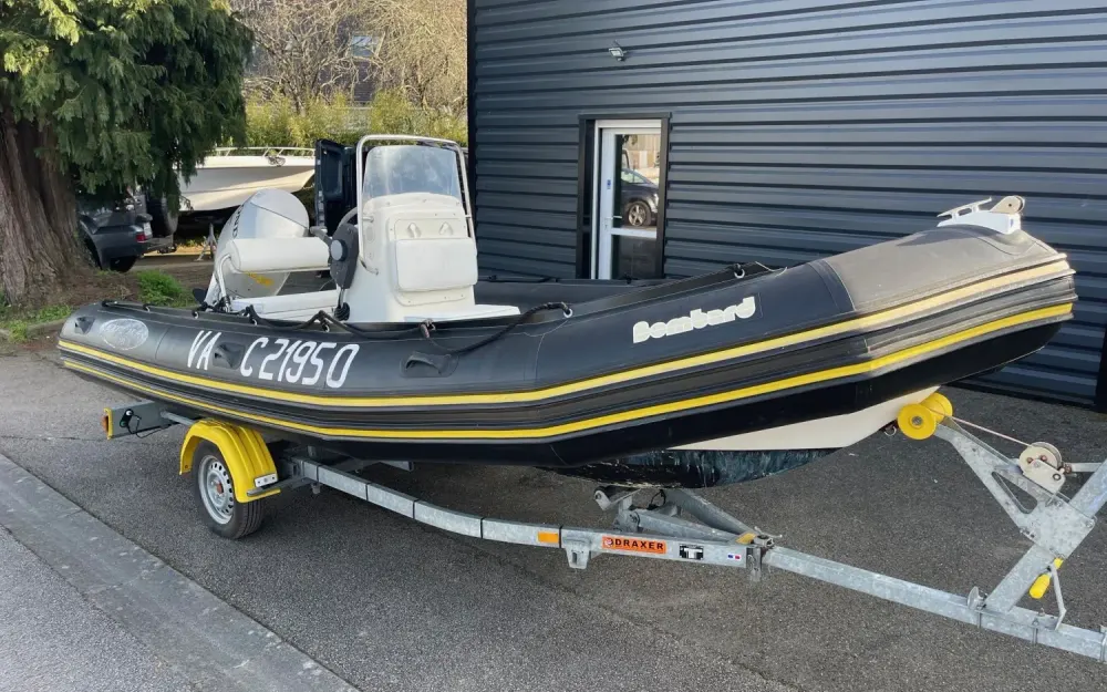BombardExplorer 550 DB