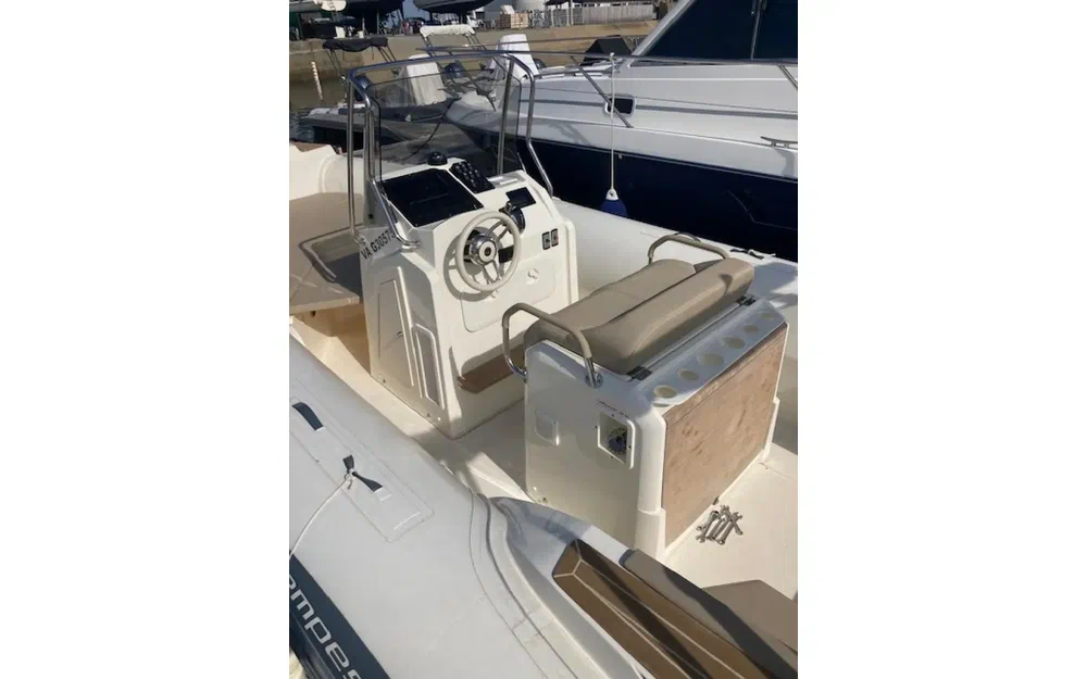 slider 2 Capelli Tempest 775