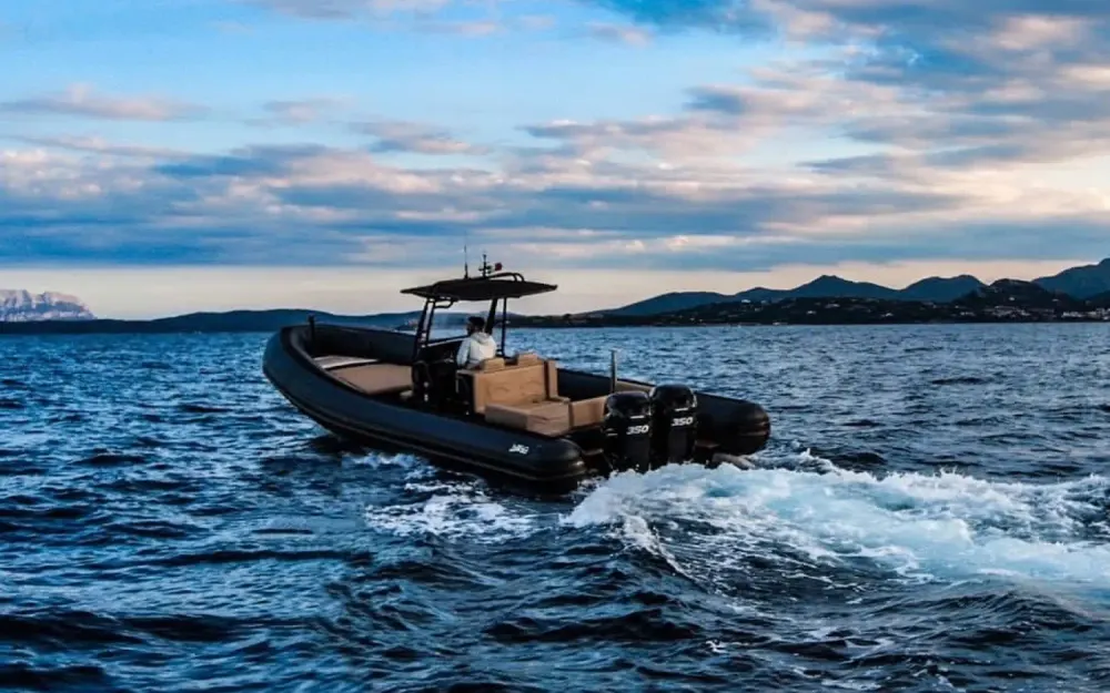 slider 3 Sea Water Phantom 300