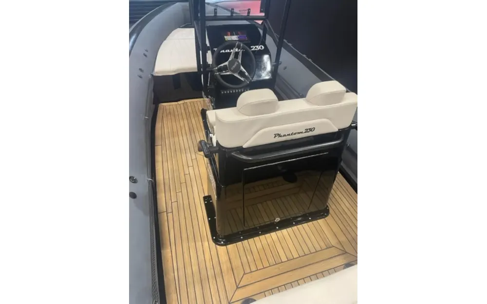 slider 5 Sea Water Phantom 230