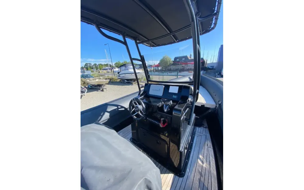 slider 8 Sea Water Phantom 280