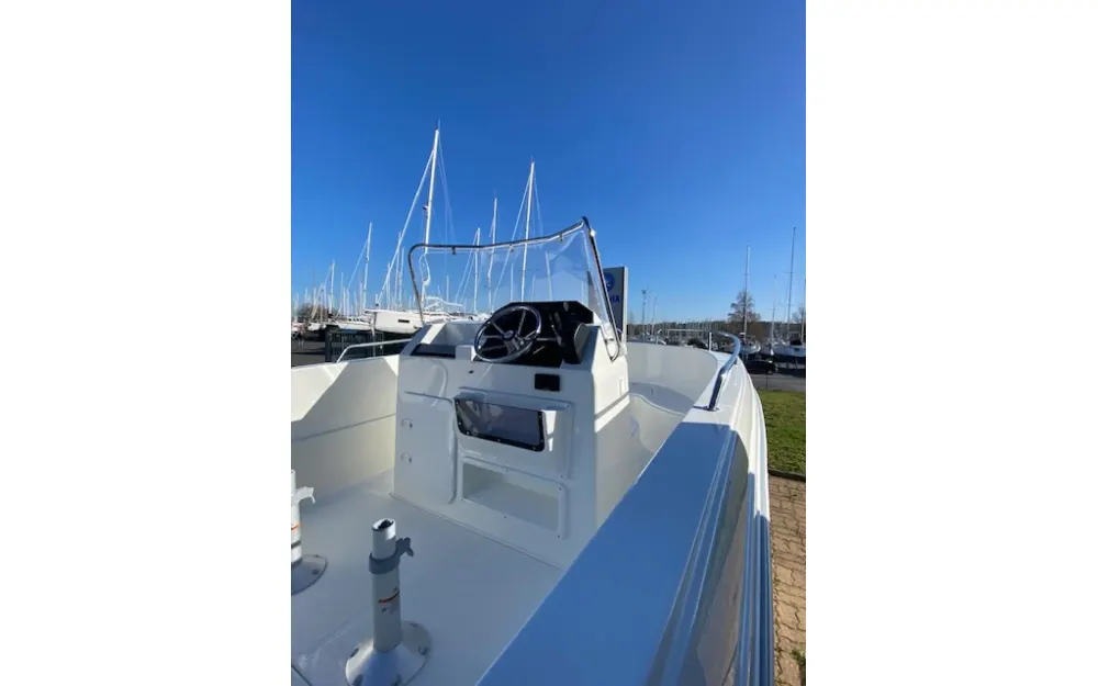 slider 5 Pacific Craft  545 Open