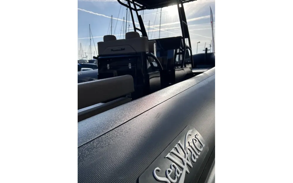 slider 1 Sea Water Phantom 260